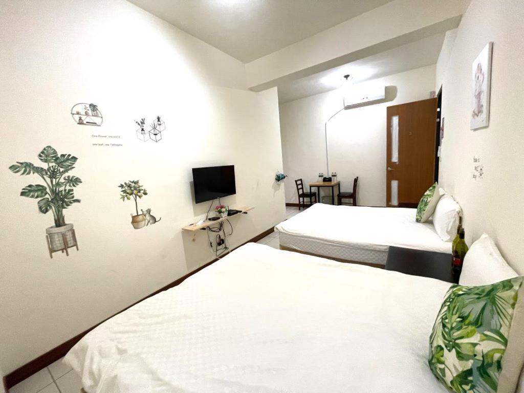 二街窩窩電梯民宿花蓮車站東出口second Street Nest Hostal Хуалиен Сити Екстериор снимка