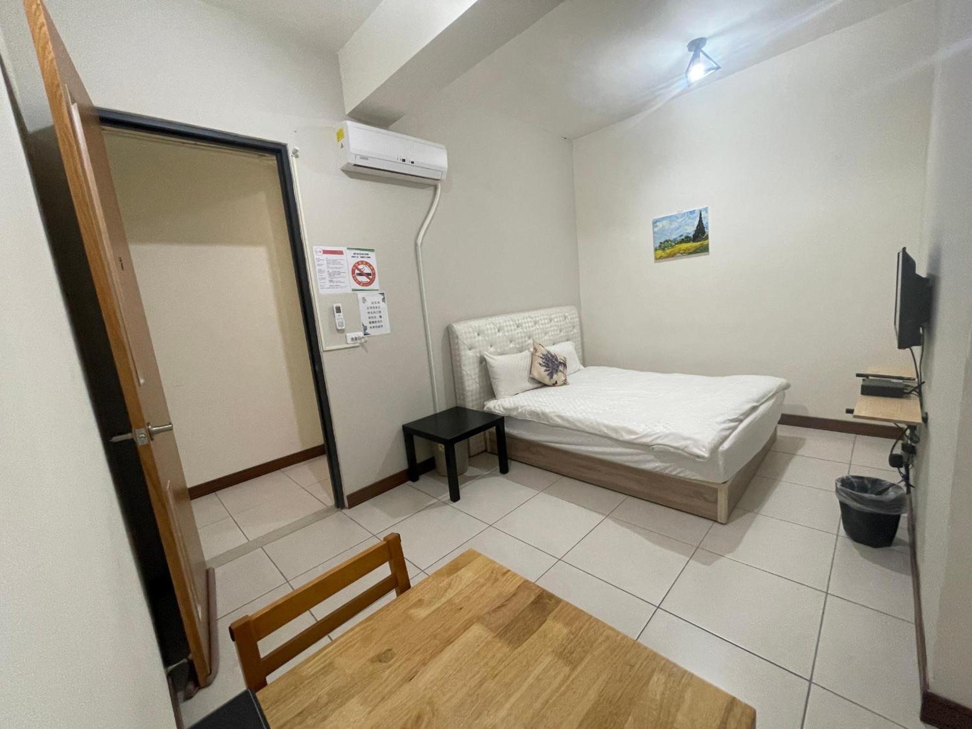 二街窩窩電梯民宿花蓮車站東出口second Street Nest Hostal Хуалиен Сити Стая снимка